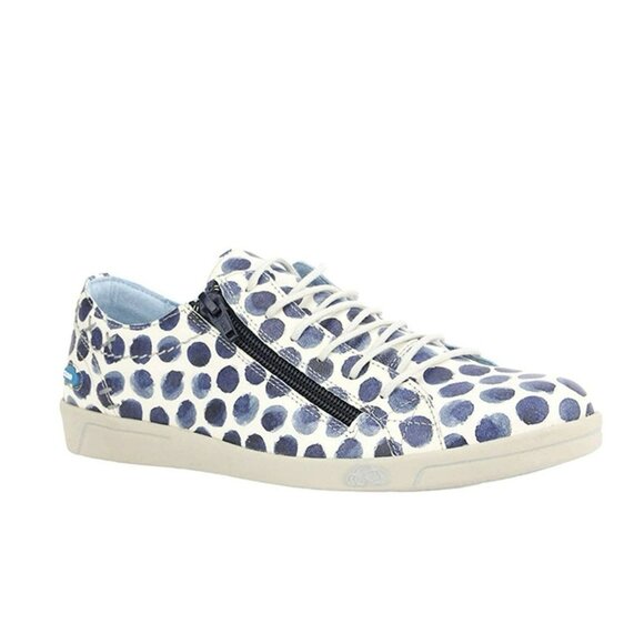 Cloud Footwear Aika Women's Size 38 Print Sneaker Tupai Blue NWOT - Picture 1 of 7